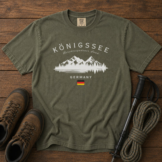 Königssee T-Shirt in Moss - roamstride graphic tee