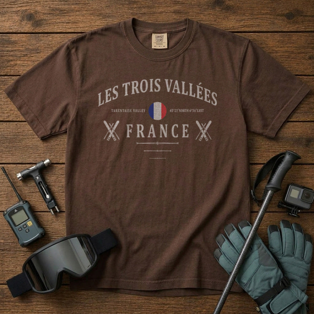 Les Trois Valees T-Shirt in Espresso - roamstride graphic tee