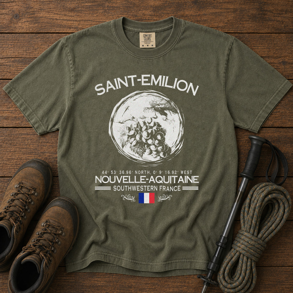 Saint-Émilion T-Shirt in Moss - roamstride graphic tee
