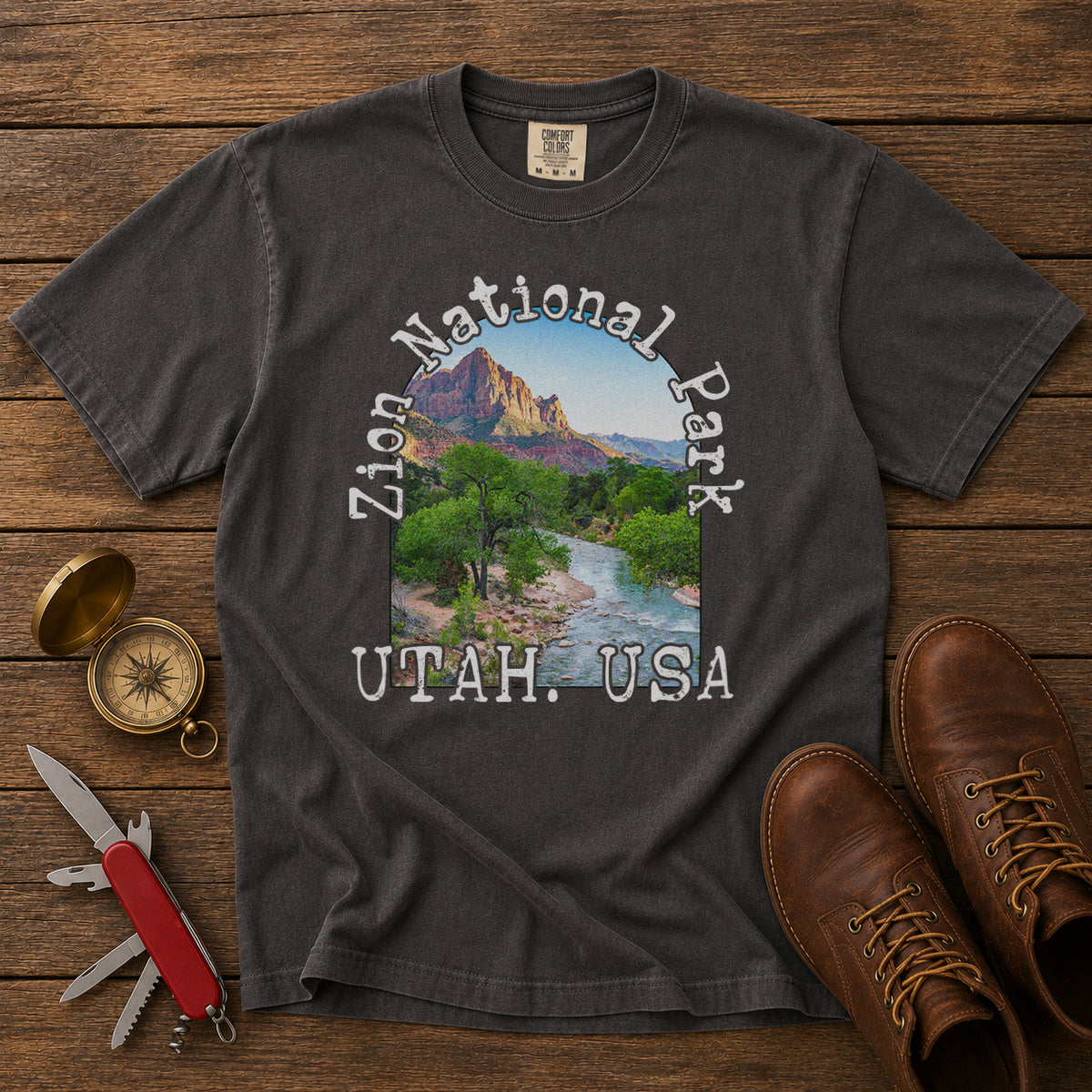 Zion National Park T-Shirt in Pepper - roamstride graphic tee